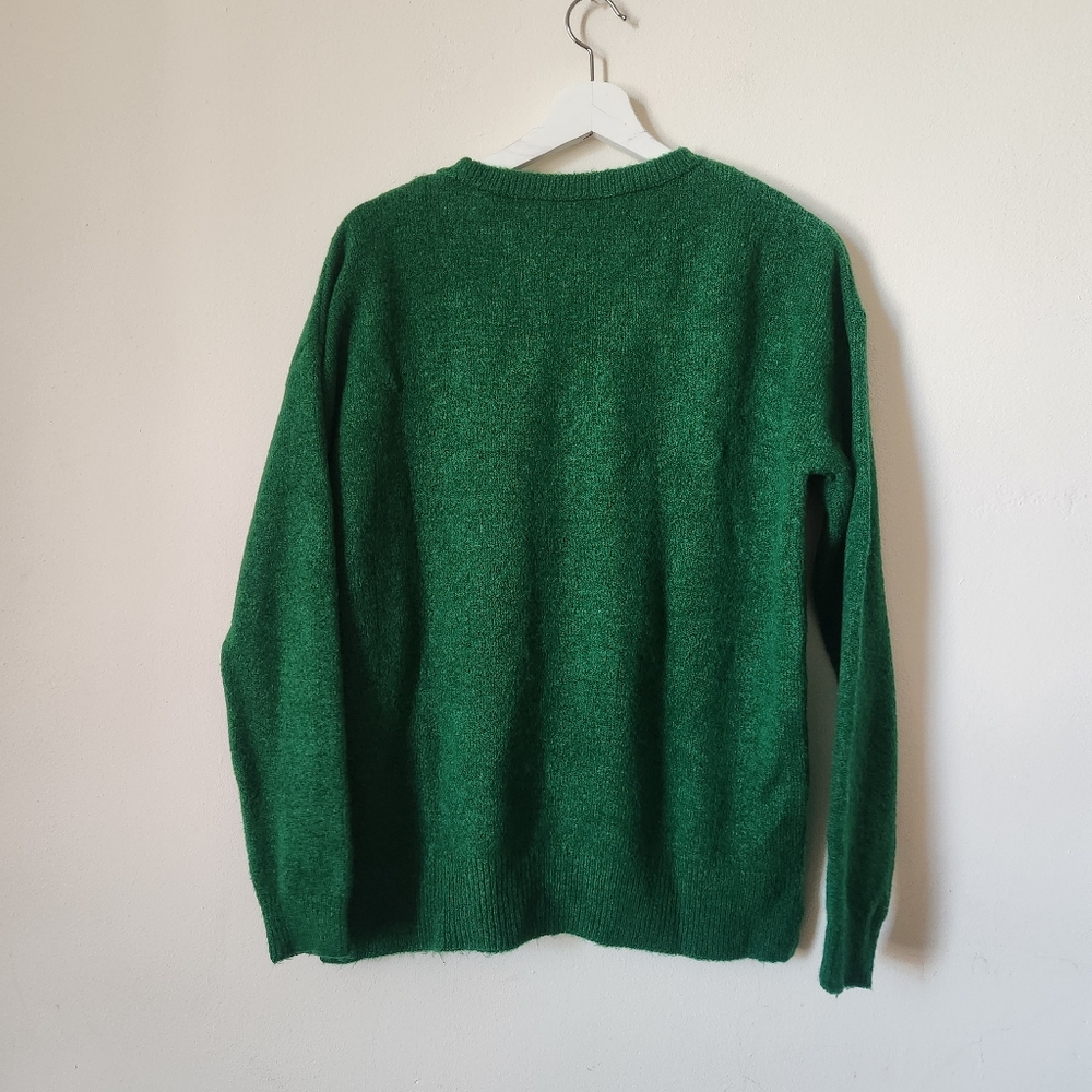 CHRISTMAS Sweater - Picture 2 of 7